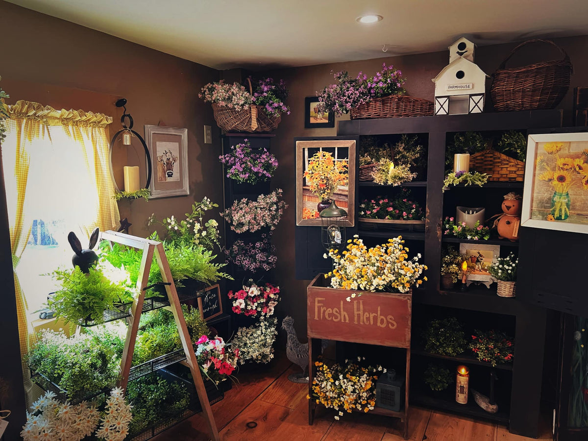 Floral – Saltbox Primitives