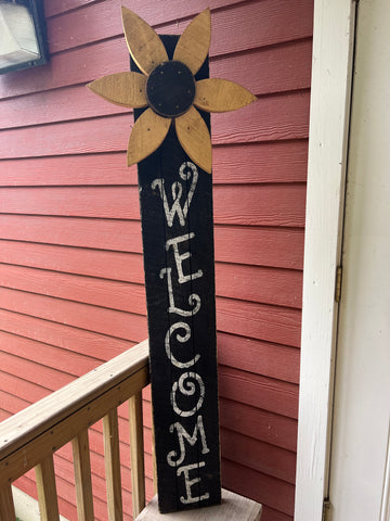 Welcome Daisy Sign (Store Pickup Only)