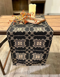 Nantucket Black/Tan 34" Table Runner