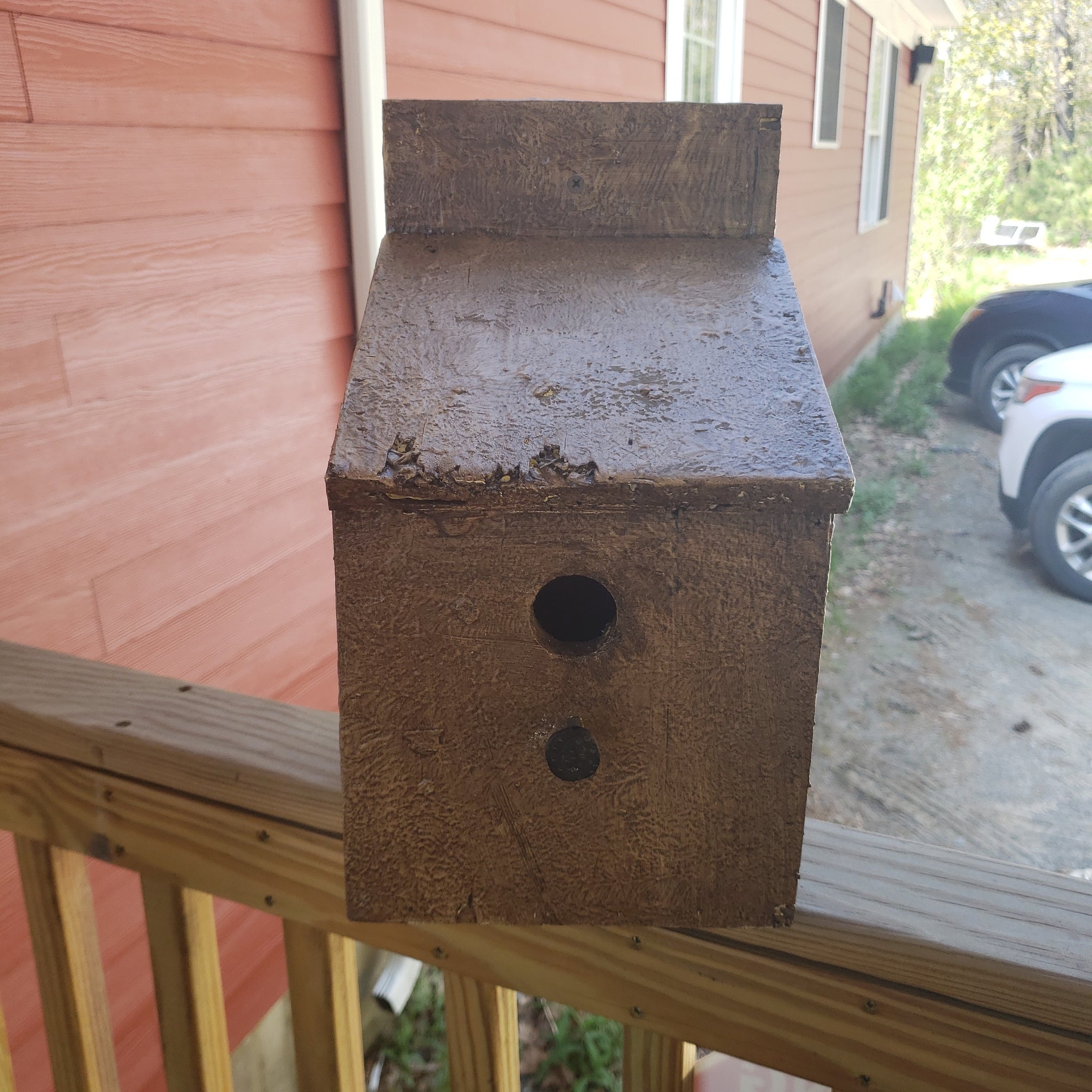 Primitive Birdhouse (Brown)