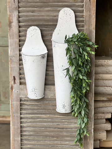Grace & Grit Wall Bucket