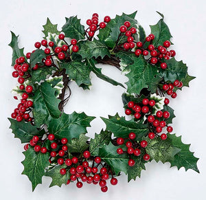 Berry Candle Ring with Holly Leaves