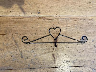 Calendar Holder - Heart