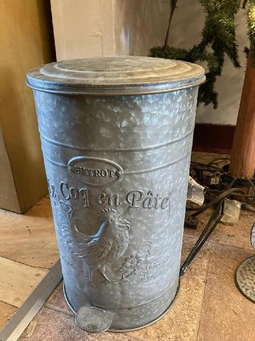 Rooster Trash Can