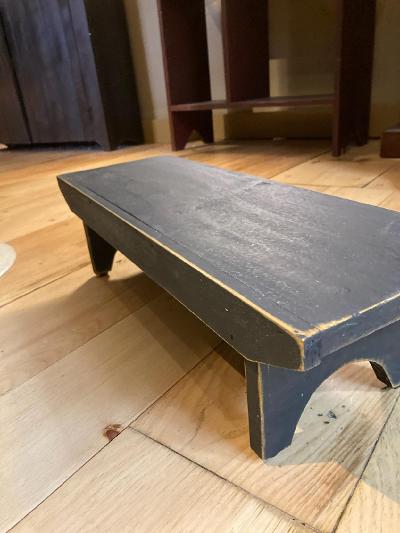 Small Black Bench / Riser – Saltbox Primitives