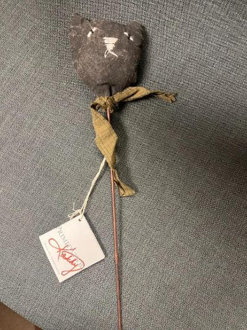 Cat Head Pick