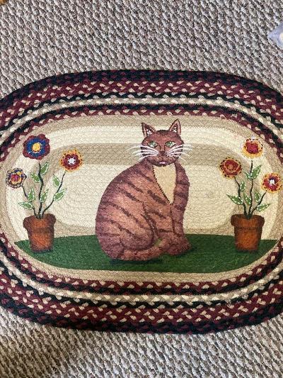 Braided Rug - Kitty Cat  20" X 30"