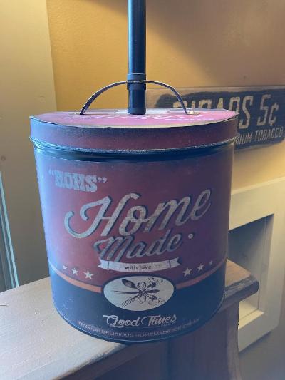 Collectors Tin Can Can Lamp w/ Shade